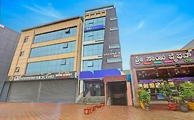 Fabhotel Pooja